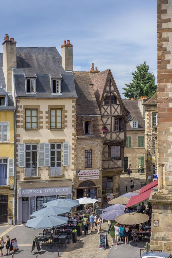 Bel Appartement En Coeur De Ville - 20 Minutes Du Pal Moulins  Kültér fotó